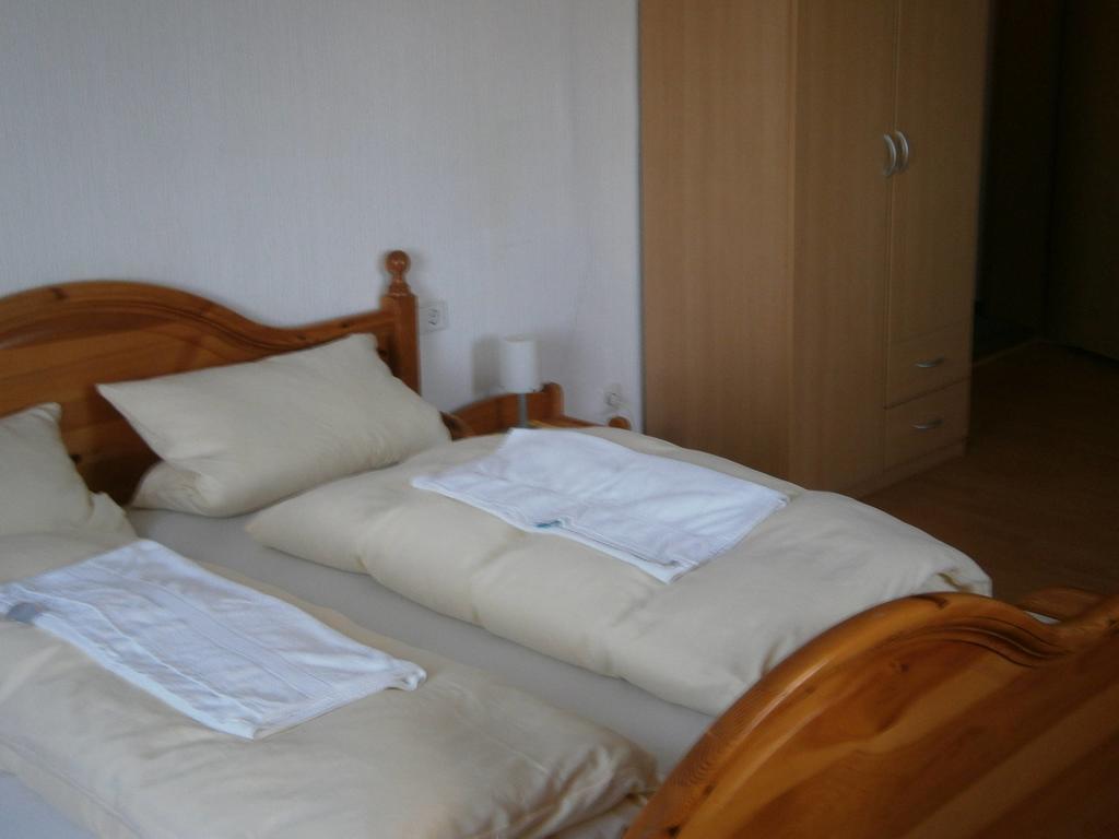 Hotel Strauss Waldbronn Room photo